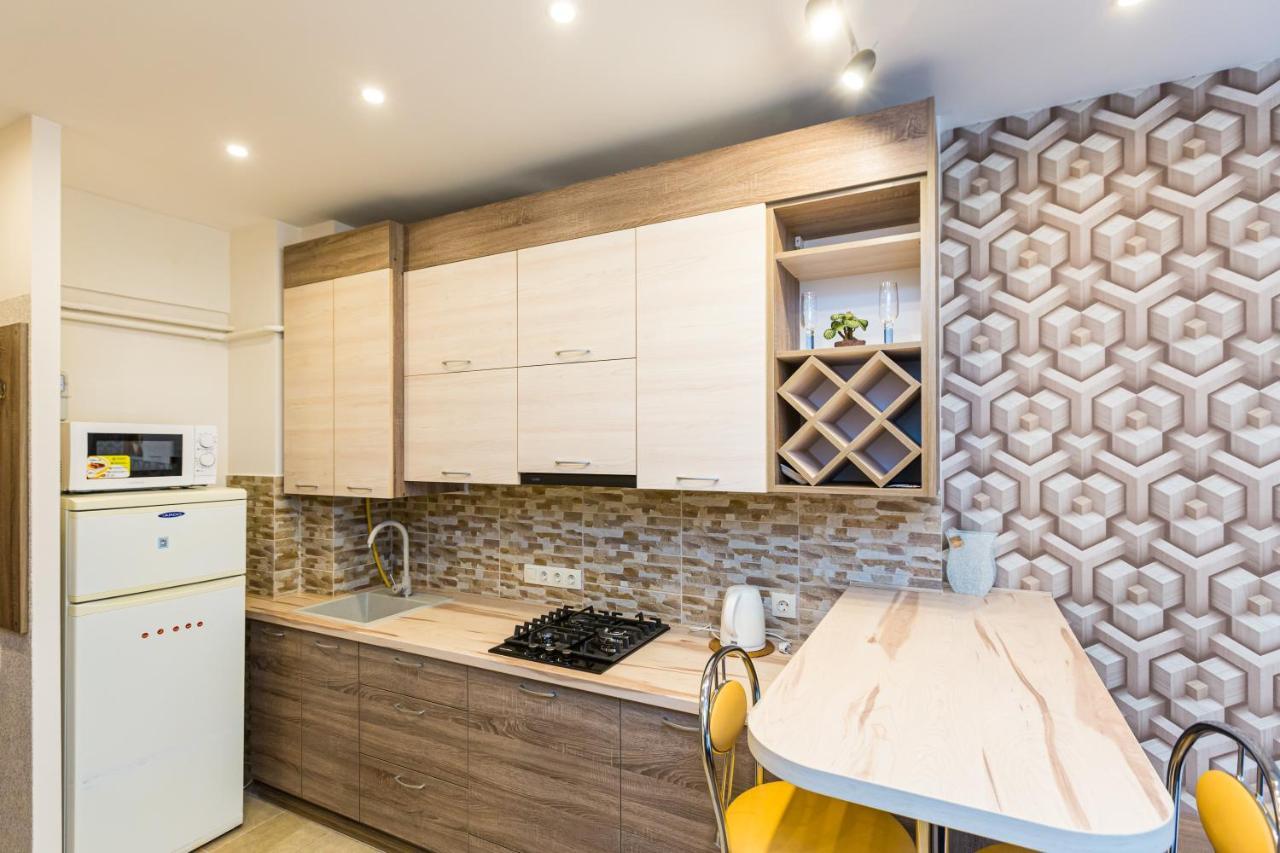 2 Kn. Romana Apartment Lviv Exterior photo